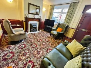 Lounge- click for photo gallery